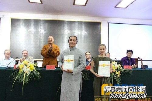 �ڶ������_ɽ�������H��ӑ���A�M�]Ļ