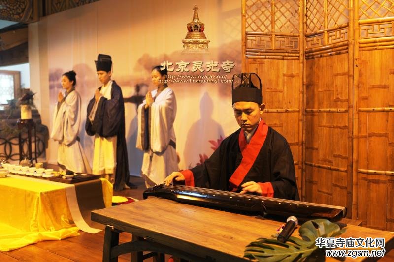 靈光寺承辦“佛牙舍利與中斯佛教文化交流”座談會(huì) 中斯高僧佛牙塔上共祈世界和平 靈光寺承辦“佛牙舍利與中斯佛教文化交流”座談會(huì) 中斯高僧佛牙塔上共祈世界和平