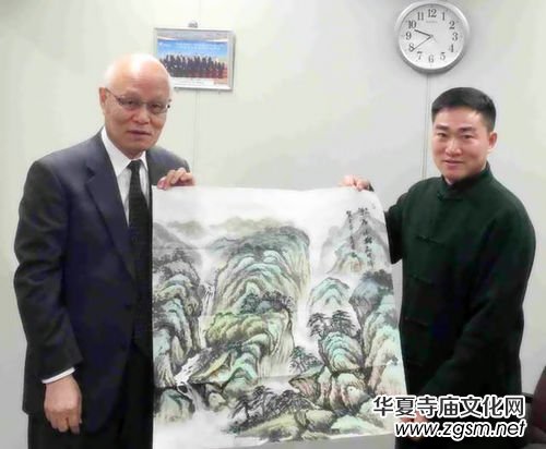 王余根的國畫藝術備受中外名人關注 王余根的國畫藝術備受中外名人關注