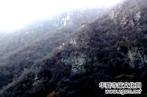 ����ɽ��ʯ�����Ȫ�澰