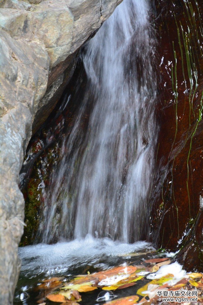 ����ɽ��ʯ�����Ȫ�澰