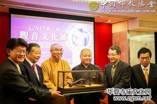 �Ї���̅f(xi��)������F(tu��n)���۳�ϯ2017�^���Ļ���(ji��)