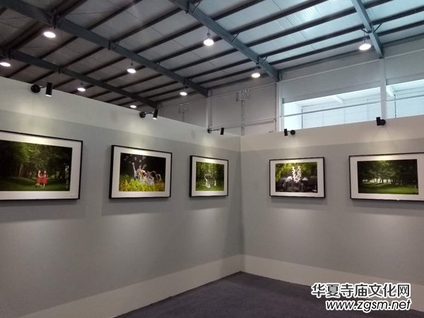 �Ի���ý������Ҋ�����u