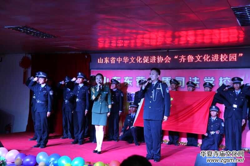 �R���Ļ��M(j��n)У�@ ���˾��ʼ��ƪ