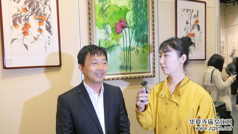 ���ߌá�����ƽ�� ˮī���f����(sh��)��(hu��)չ�ڱ���ƽ���_(k��i)Ļ