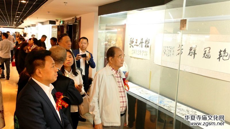 �������ծ��҄�Ԫ�t��ĵ��֮�衱���}ϵ����Ʒչ�_Ļ