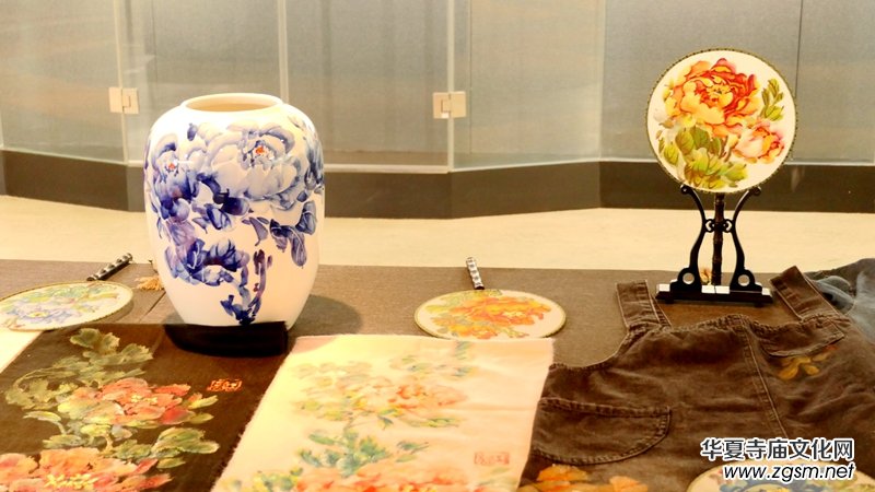 �������ծ��҄�Ԫ�t��ĵ��֮�衱���}ϵ����Ʒչ�_Ļ