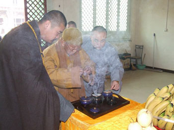 �o���������e����������