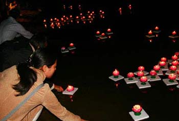 ������������ ��ɽ���f���(gu��)���϶�ף��