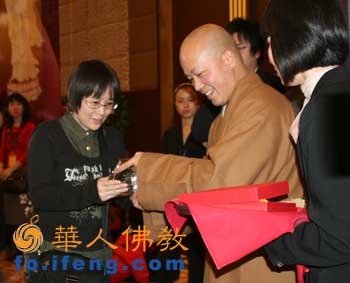 ���U�֡�����s־�Ͼ����l(f��)�����ھ��e��