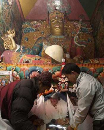 �Ġ�����׷��ϣ�����ʿ