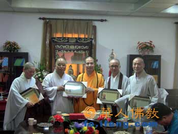 �n����Ϫ�ڡ��U��ʥ��Ѳ�Y�F(tu��n)�����Y����U��