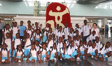 �����Ѻ��L���F(tu��n)�־��M(j��n)���Ļ��������