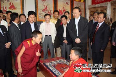 ȫ�����f(xi��)����ϯ�����ֵ��ϑc���{(di��o)�п���