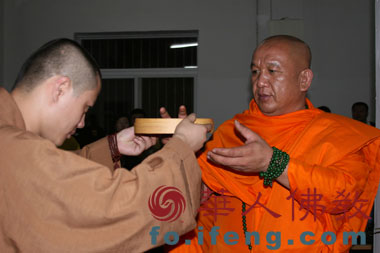 ���(y��ng)�������e�С���ǧ��֮����Ʒ�����ն������(hu��)