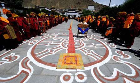 ��ʮһ����U�ص��տ��t�ܵ����f��ɮ���ű��Ěgӭ