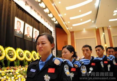 �����u��ɽ��̅f(xi��)��ӭ�Ӡ����S�;���Ӣ�`�����ȃ���