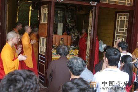 �B�T���������e�а������C������ʯ�����yͬ�����