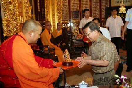 ̩���������ڶ����Lһ�е������`������