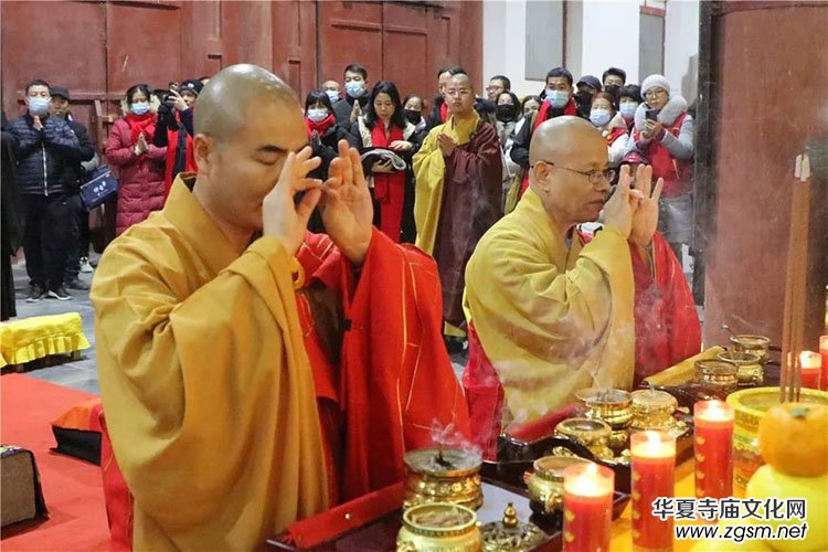 弘法寺隆重舉行恭送本煥長老舍利赴甘肅酒泉敦煌市雷音寺永久供奉法會 弘法寺隆重舉行恭送本煥長老舍利赴甘肅酒泉敦煌市雷音寺永久供奉法會