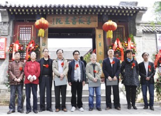 �������������������Q��100�����c�����������B��չ