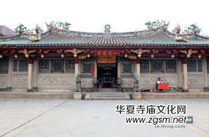 安海龍山寺:一道山門(mén)隔出兩個(gè)世界 四百多座子寺遍布臺(tái)灣 安海龍山寺:一道山門(mén)隔出兩個(gè)世界 四百多座子寺遍布臺(tái)灣