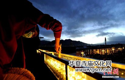 12月去拉薩過(guò)燃燈節(jié) 美不勝收 12月去拉薩過(guò)燃燈節(jié) 美不勝收