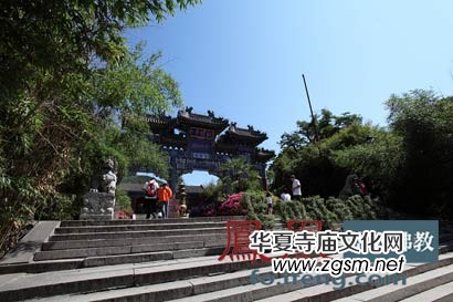 周末凈心燒香許愿 盤點(diǎn)城市里的清幽寺院 周末凈心燒香許愿 盤點(diǎn)城市里的清幽寺院