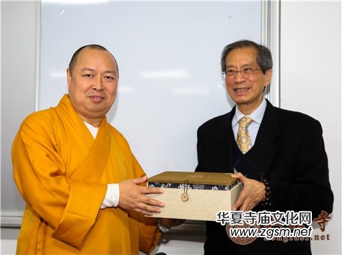 著名科學(xué)家潘宗光教授做客本煥學(xué)院 講述《佛教與科學(xué)》的奇妙契合 著名科學(xué)家潘宗光教授做客本煥學(xué)院 講述《佛教與科學(xué)》的奇妙契合