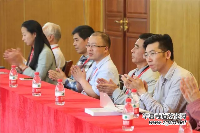 ���o���ٝ�����Q��һ��������W�g��ӑ�����ں����`�[�A�M��Ļ