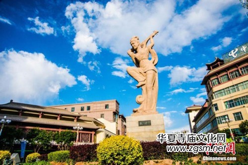 中國“旱極”甘肅敦煌雨后風(fēng)景如畫 中國“旱極”甘肅敦煌雨后風(fēng)景如畫