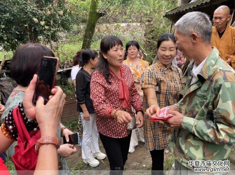 九九重陽節(jié)慈孝萬里行愛心公益活動 九九重陽節(jié)慈孝萬里行愛心公益活動