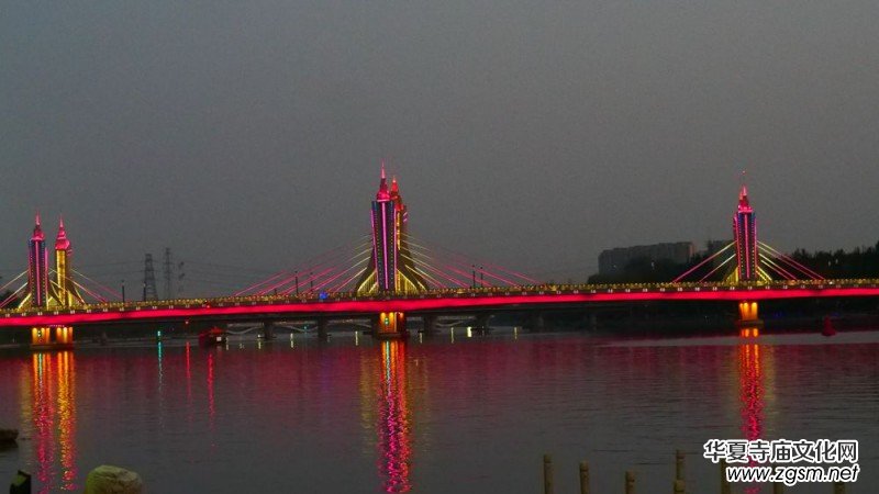 攝影:北京通州運(yùn)河公園水上風(fēng)景及畫舫游船掠影 攝影:北京通州運(yùn)河公園水上風(fēng)景及畫舫游船掠影