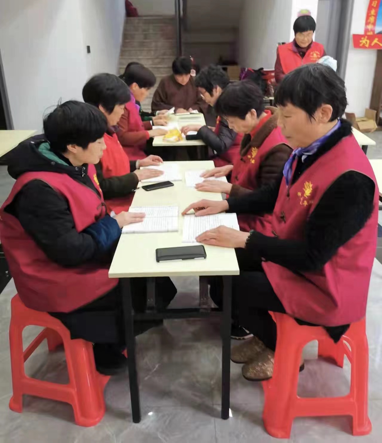 北京正念正心國學文化研究院宗教學研究院李軍芳研究員 北京正念正心國學文化研究院宗教學研究院李軍芳研究員