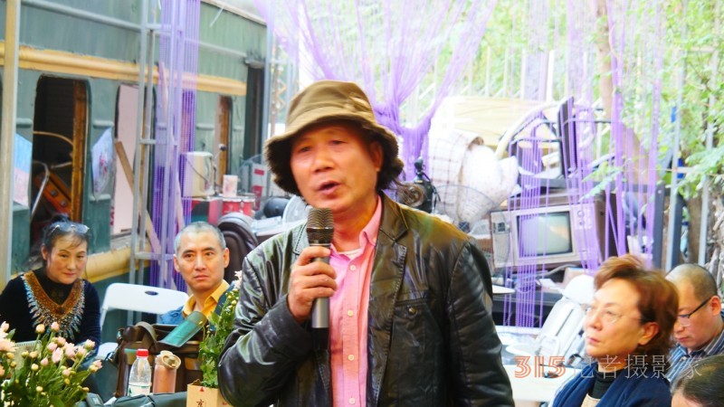 �{ɫ�ϻ�֮��Ԋ��ˇ�g(sh��)�Ҽo����ؑ־���b���ھ��e�k