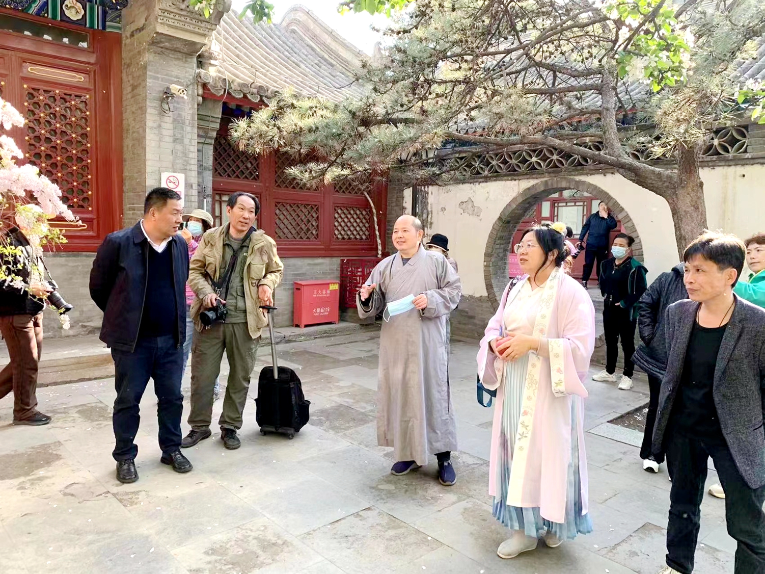 �������ć�(gu��)�W(xu��)Ժһ�е���Դ���p����Ԋ(sh��)�~��(sh��)��(hu��)����