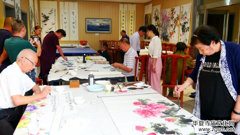 中華靳氏部分書畫名家南太行寫生創(chuàng)作暨第四屆藝術(shù)研討會在王莽嶺三寶山莊舉行 中華靳氏部分書畫名家南太行寫生創(chuàng)作暨第四屆藝術(shù)研討會在王莽嶺三寶山莊舉行