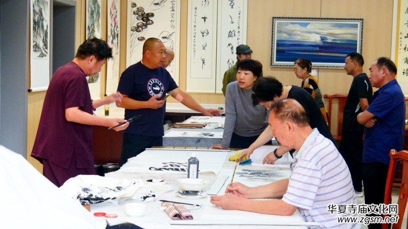 中華靳氏部分書畫名家南太行寫生創(chuàng)作暨第四屆藝術(shù)研討會在王莽嶺三寶山莊舉行 中華靳氏部分書畫名家南太行寫生創(chuàng)作暨第四屆藝術(shù)研討會在王莽嶺三寶山莊舉行