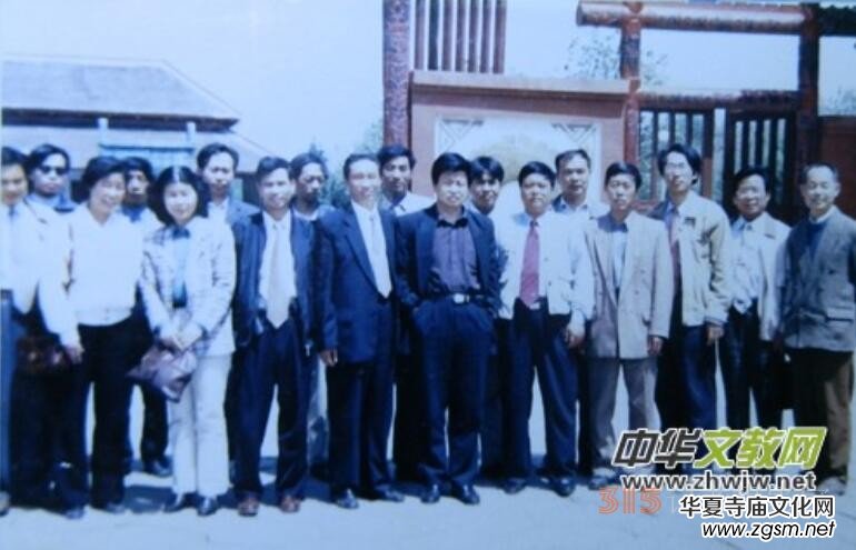 �Ŷ��ĉ�������һƬ�¾G�����P(gu��n)�ڰ��(y��ng)�¾G�ČW(xu��)��Ļؑ�