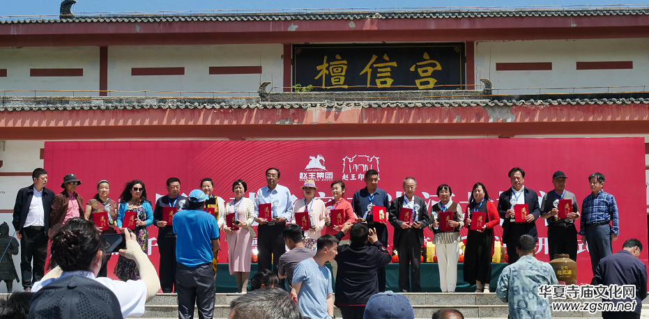 ��Ʒ�xǧ��Ŷ����Ÿ��w�����F�� �Ї���ˇ�������M(j��n)�ӱ��������L(f��ng)ϵ�л�ӳɹ��e�k