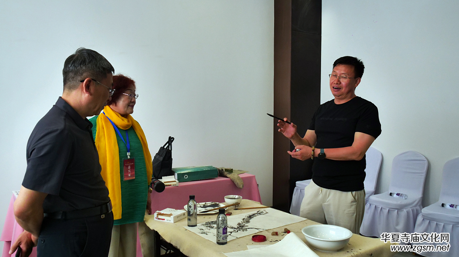 ��Ʒ�xǧ��Ŷ����Ÿ��w�����F�� �Ї���ˇ�������M(j��n)�ӱ��������L(f��ng)ϵ�л�ӳɹ��e�k