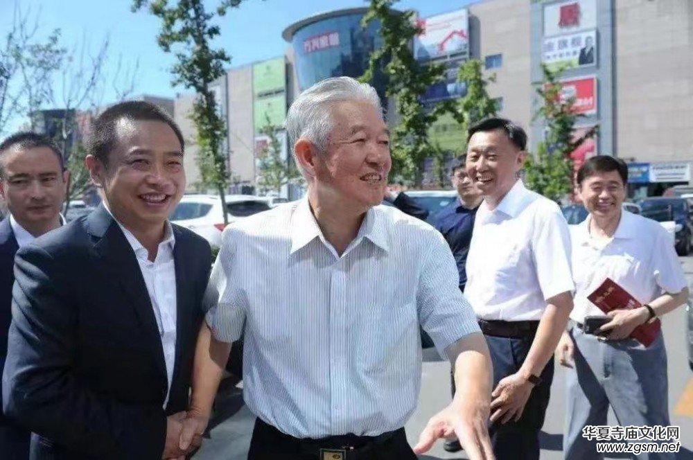 裴懷亮上將會見中國軍地書畫院代表 鼓勵當(dāng)好踐行文化自信旗手 裴懷亮上將會見中國軍地書畫院代表 鼓勵當(dāng)好踐行文化自信旗手