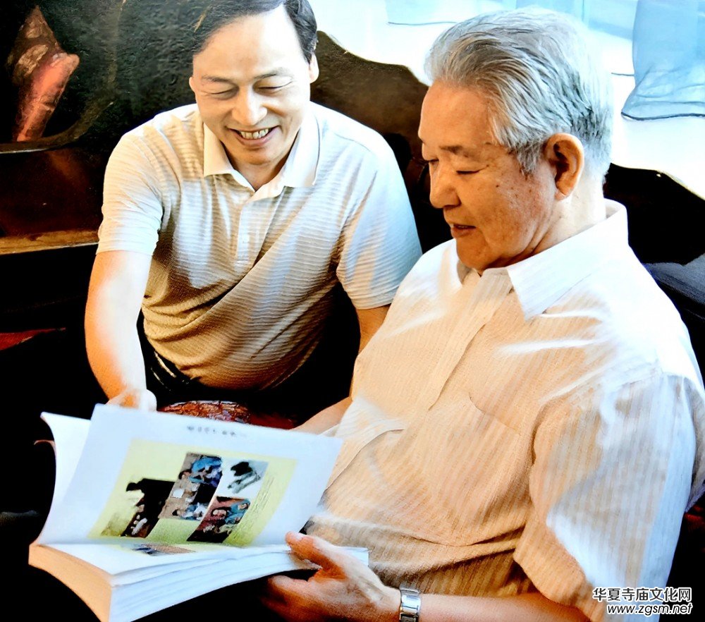 裴懷亮上將會見中國軍地書畫院代表 鼓勵當(dāng)好踐行文化自信旗手 裴懷亮上將會見中國軍地書畫院代表 鼓勵當(dāng)好踐行文化自信旗手